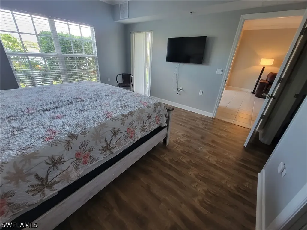 3037 Driftwood Way Naples FL 34109