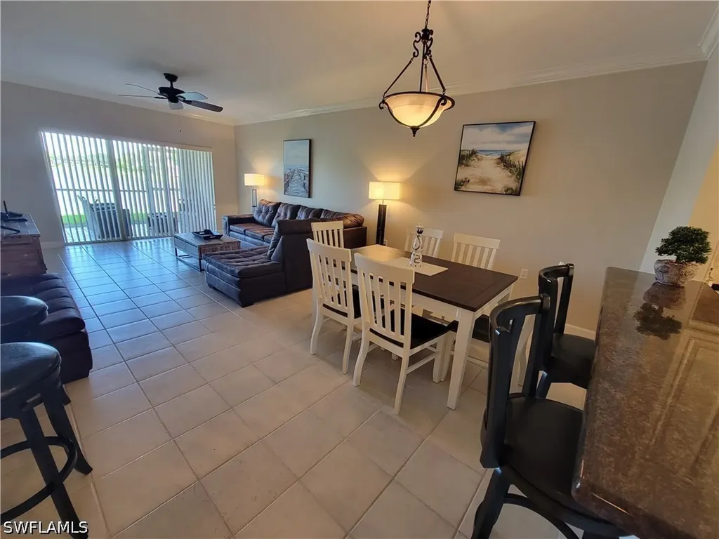 3037 Driftwood Way Naples FL 34109