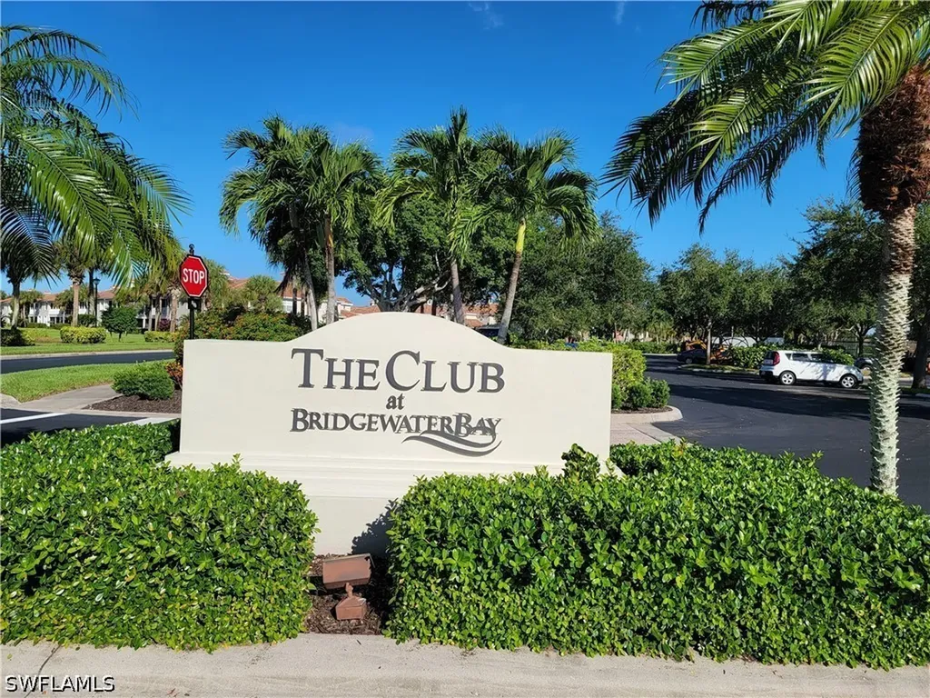 3037 Driftwood Way Naples FL 34109