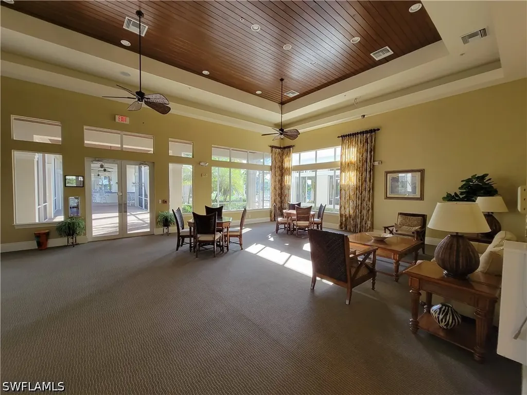 3037 Driftwood Way Naples FL 34109