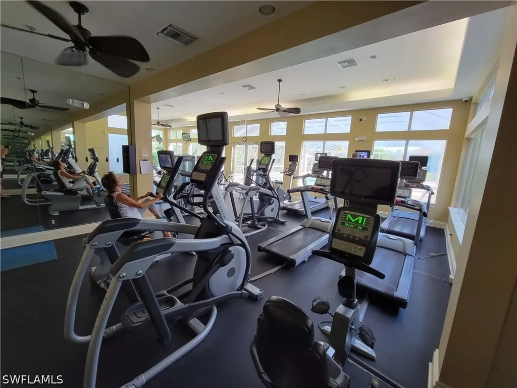 3037 Driftwood Way Naples FL 34109
