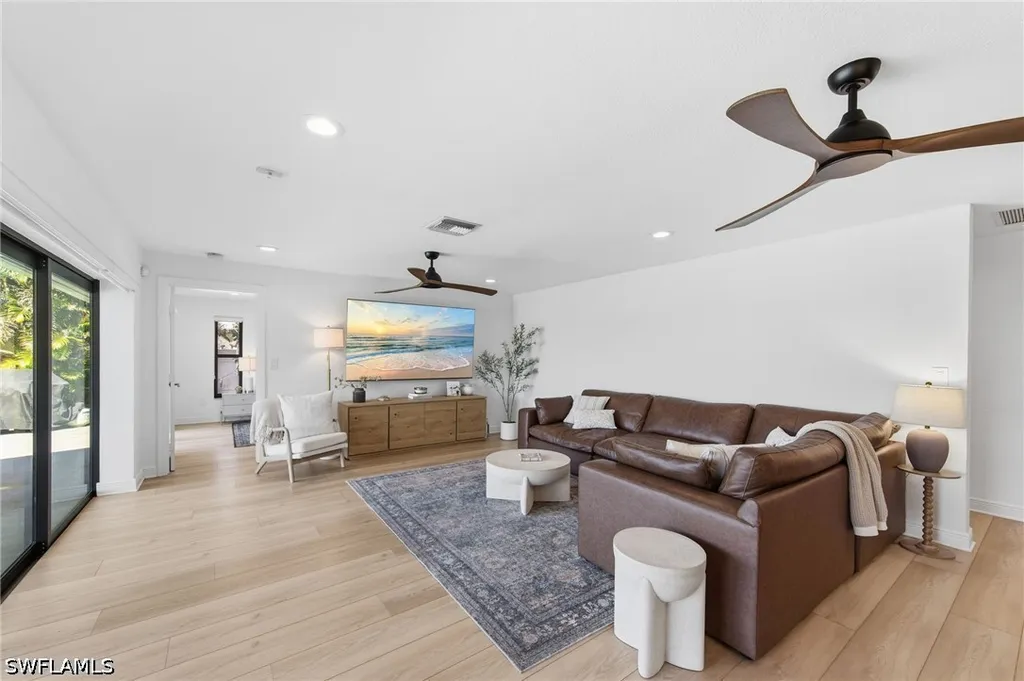 28 George Town Fort Myers FL 33919