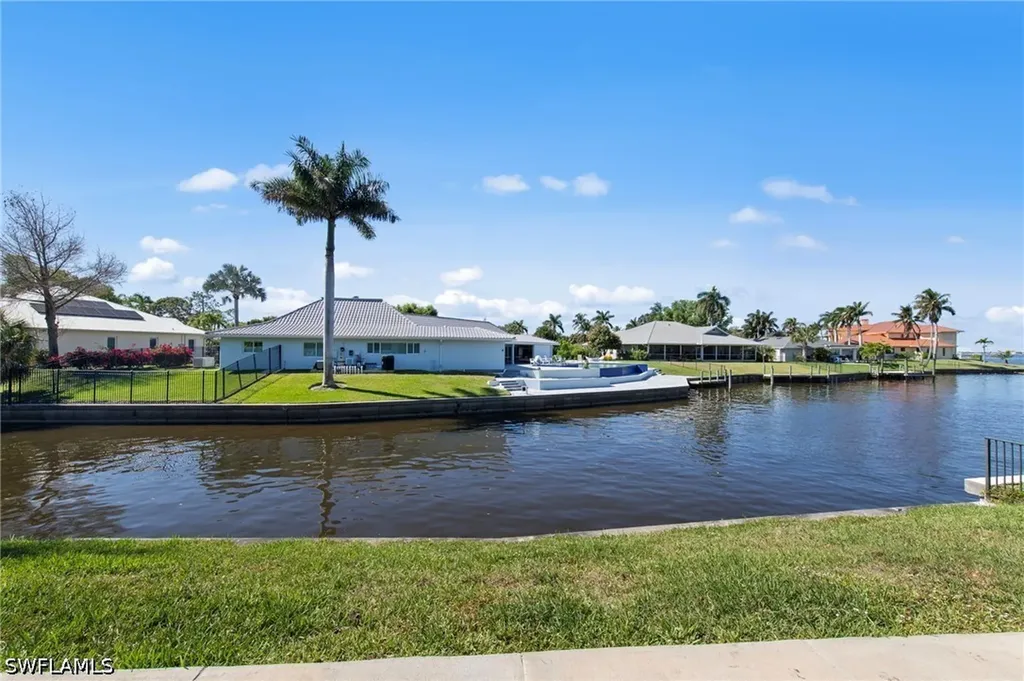 28 George Town Fort Myers FL 33919