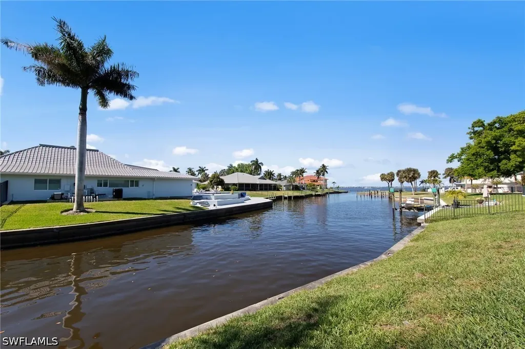 28 George Town Fort Myers FL 33919