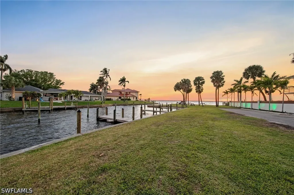 28 George Town Fort Myers FL 33919