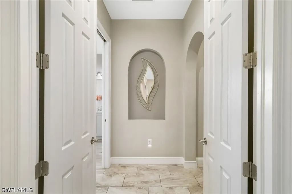 10085 Avalon Lake Circle Fort Myers FL 33913