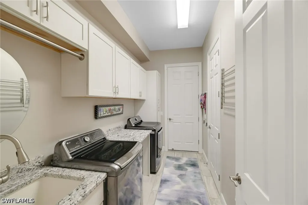 10085 Avalon Lake Circle Fort Myers FL 33913