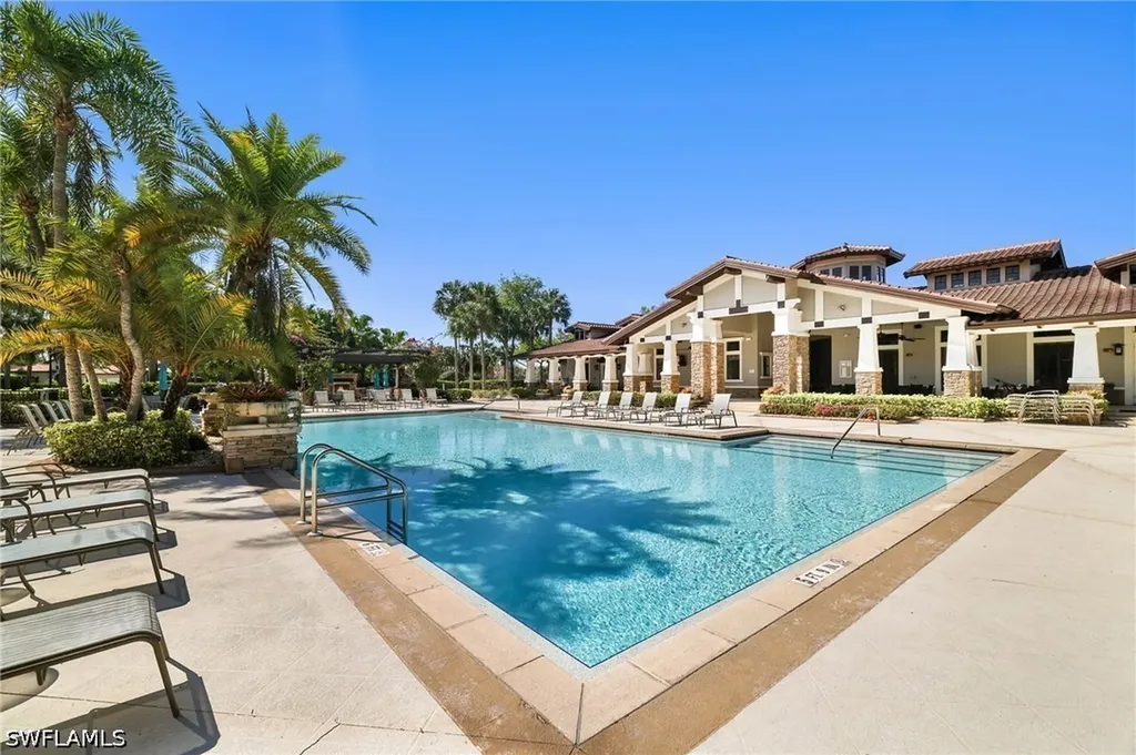 10085 Avalon Lake Circle Fort Myers FL 33913