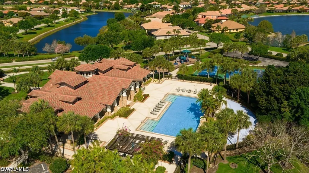 10085 Avalon Lake Circle Fort Myers FL 33913
