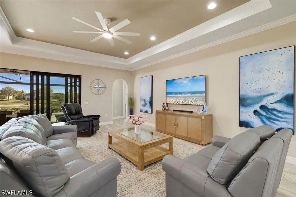 10085 Avalon Lake Circle Fort Myers FL 33913
