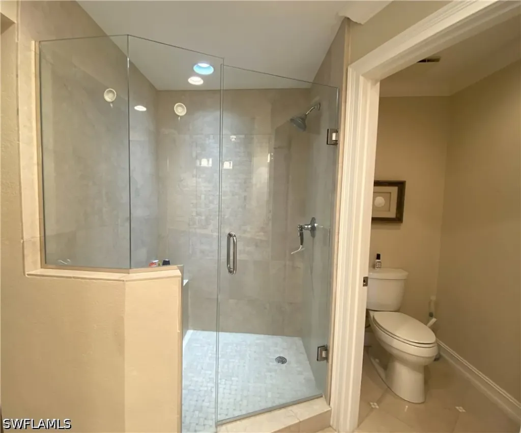 9101 Vanderbilt Drive Naples FL 34108