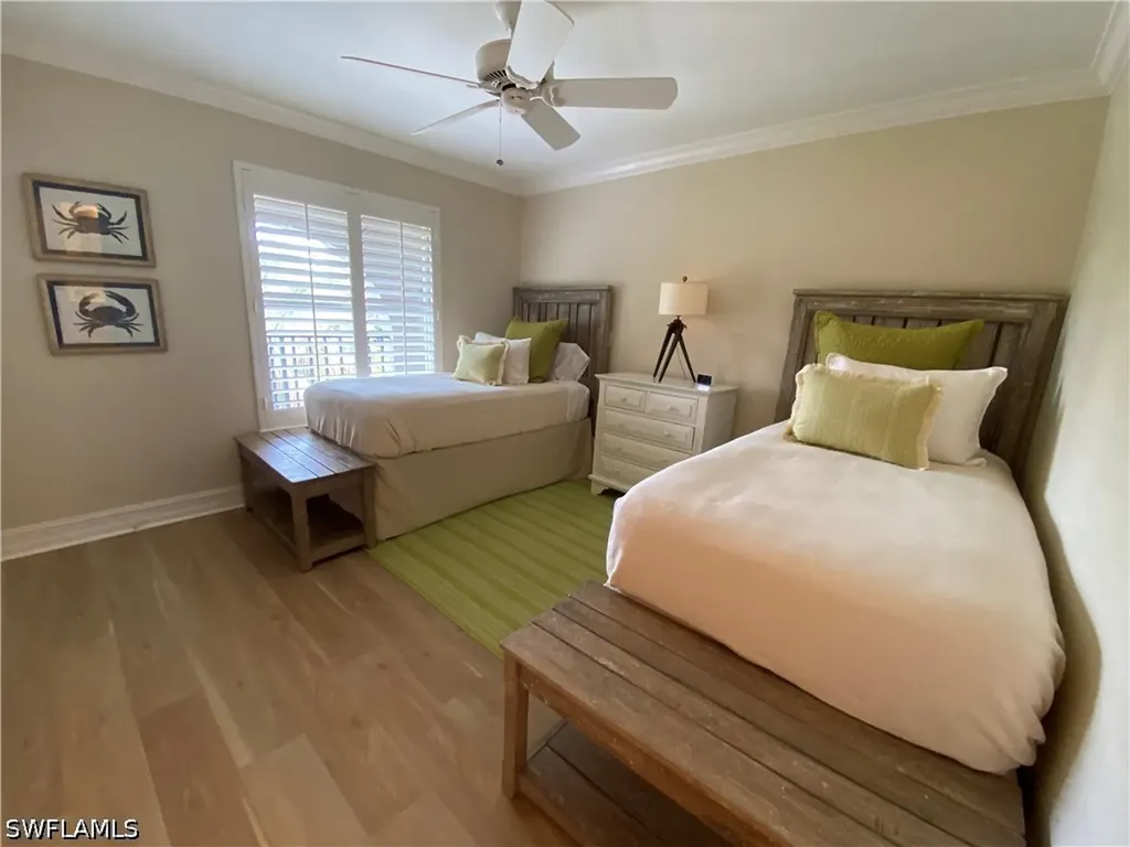 9101 Vanderbilt Drive Naples FL 34108