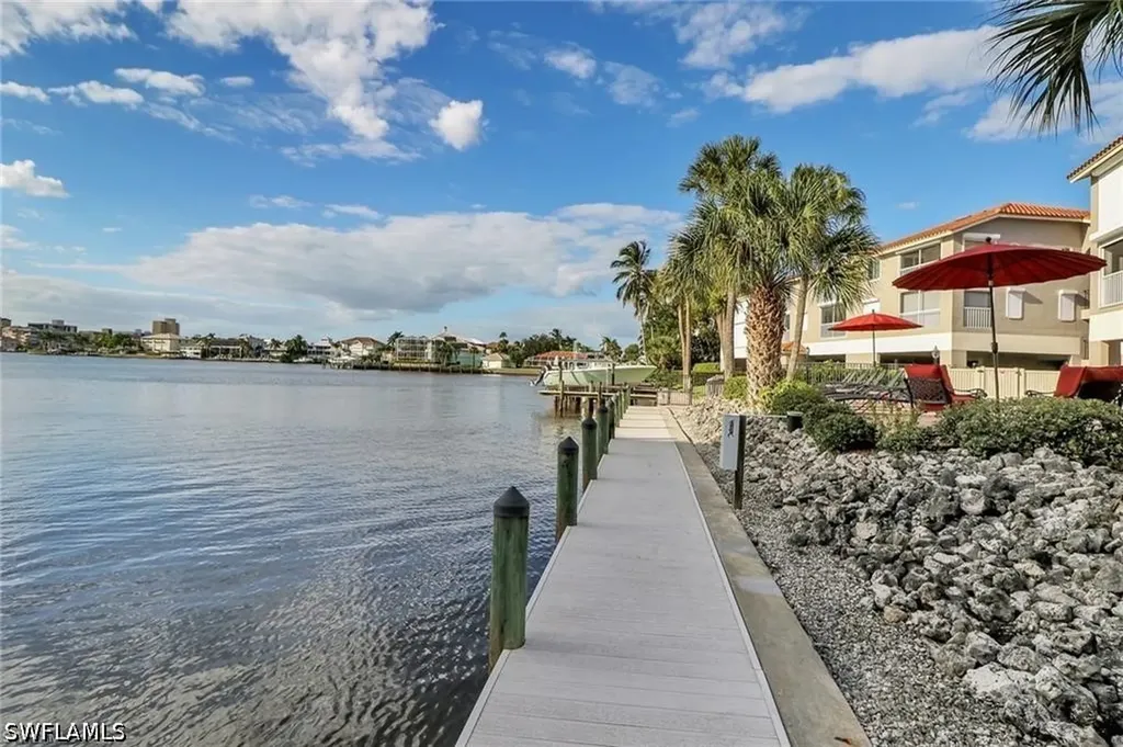 9101 Vanderbilt Drive Naples FL 34108