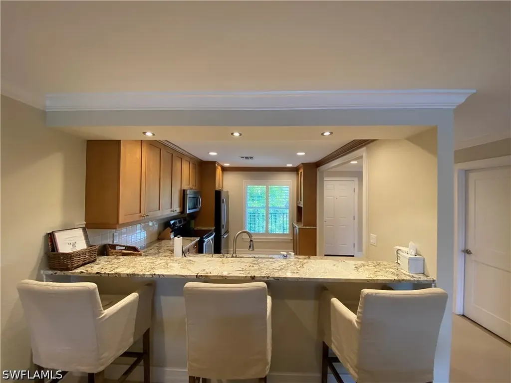 9101 Vanderbilt Drive Naples FL 34108