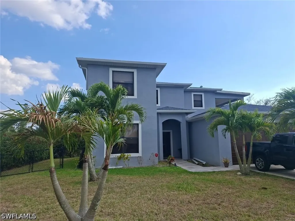 2360 Burton Avenue Fort Myers FL 33907