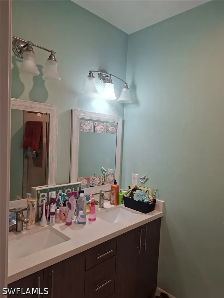 2360 Burton Avenue Fort Myers FL 33907
