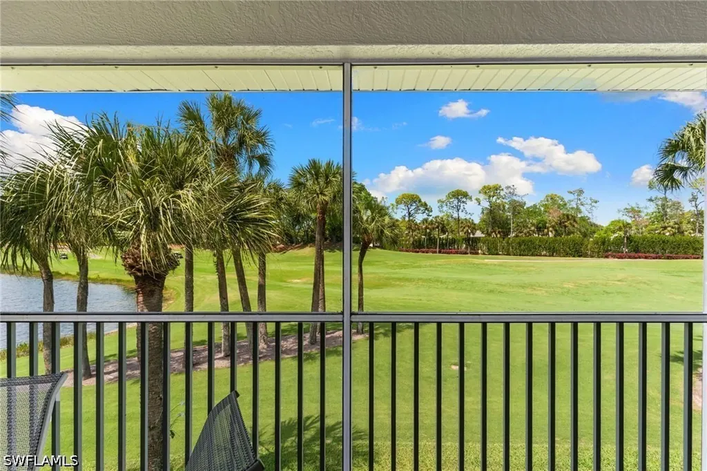 2335 Carrington Court Naples FL 34109