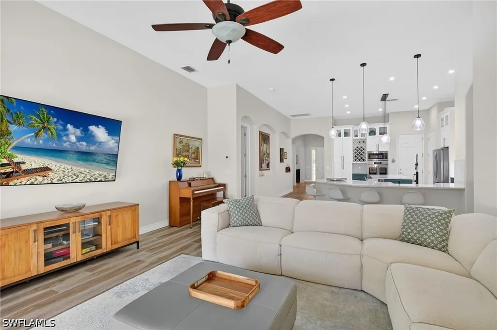 2065 Mandarin Lane Naples FL 34120