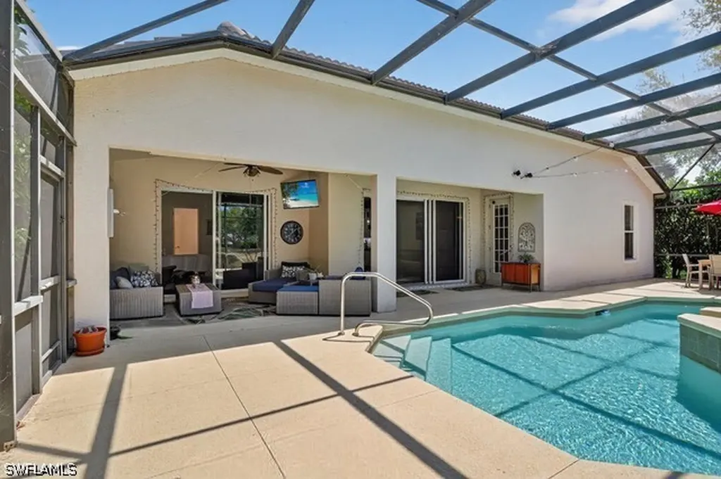 2065 Mandarin Lane Naples FL 34120