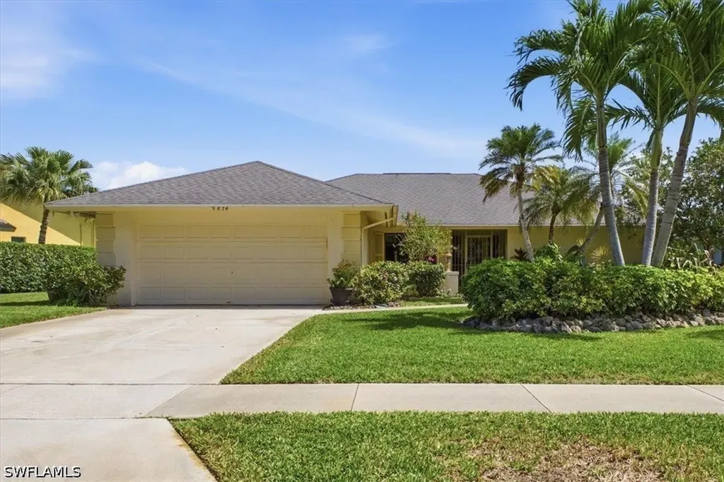 9874 Campbell Circle Naples FL 34109