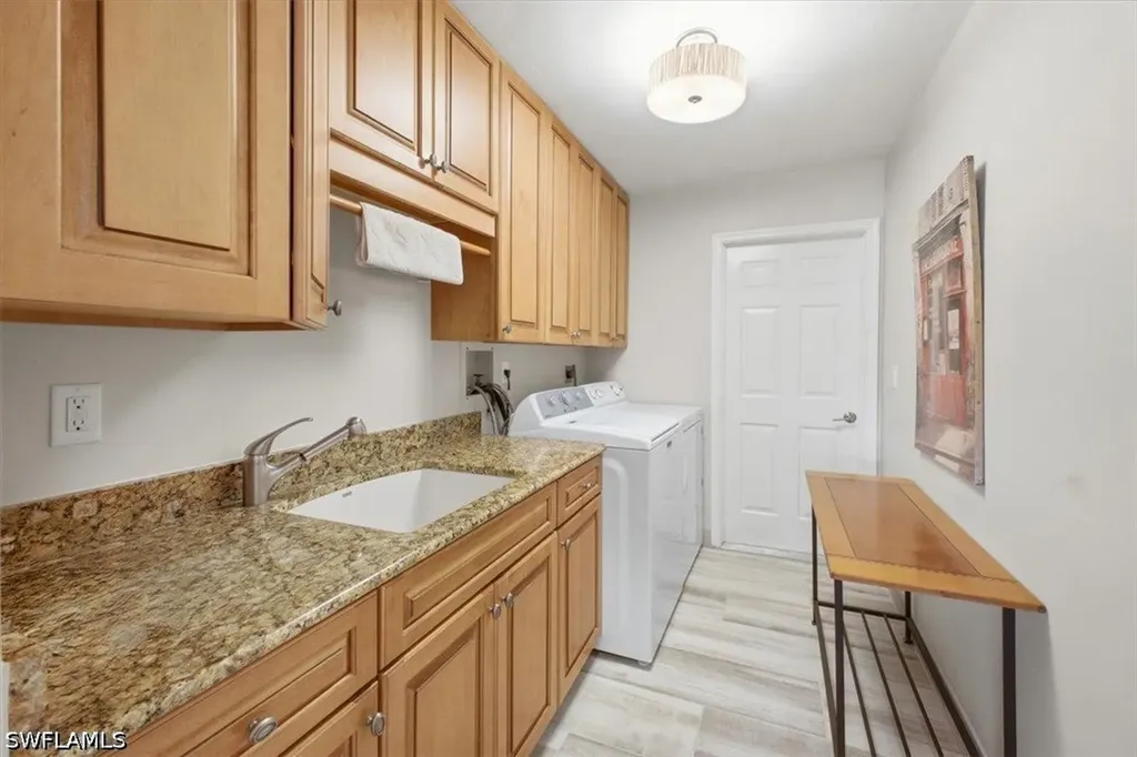 9874 Campbell Circle Naples FL 34109