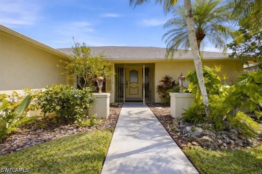 9874 Campbell Circle Naples FL 34109