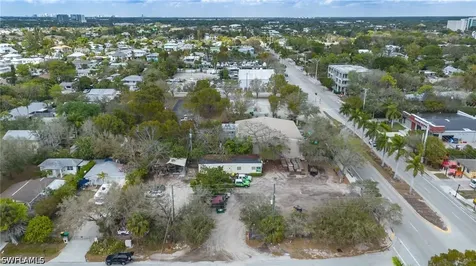 3612 Bayshore Drive Naples FL 34112