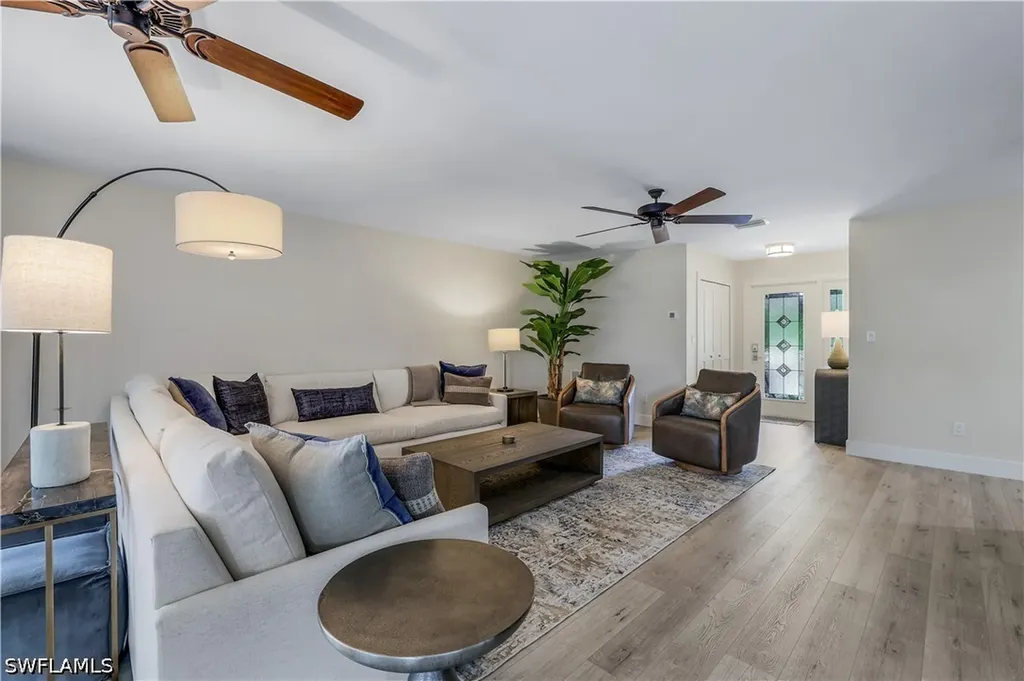1390 Chesapeake Avenue Naples FL 34102