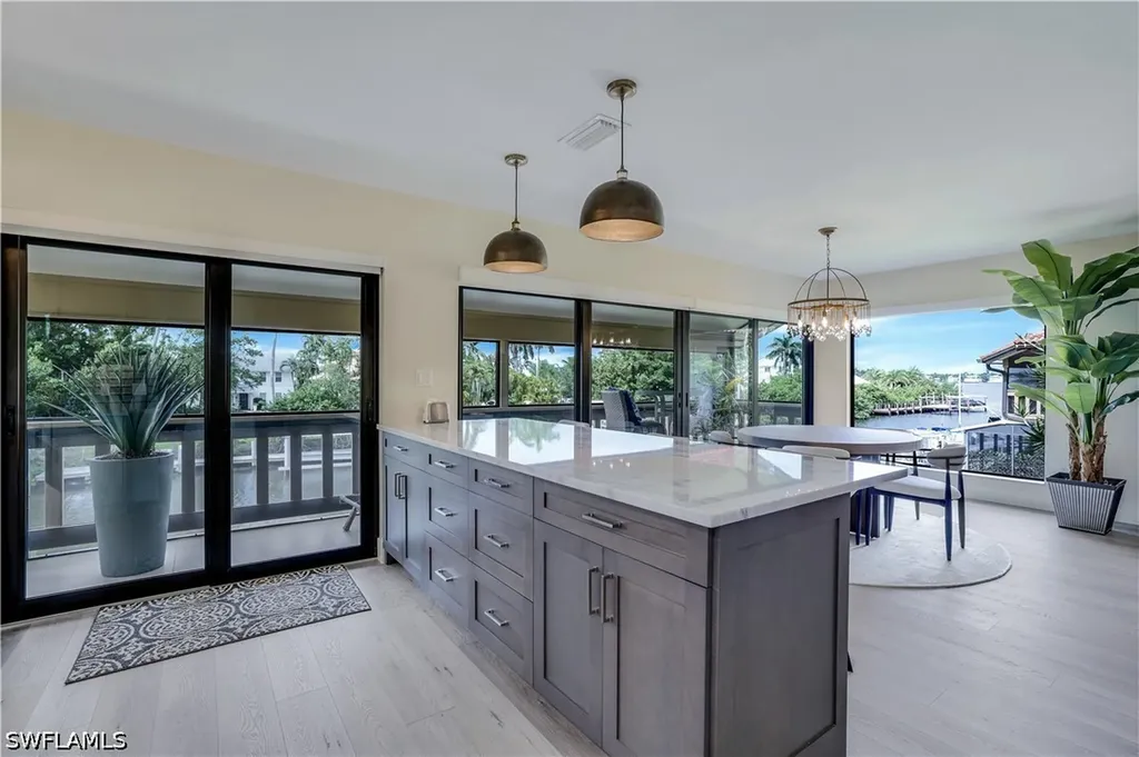 1390 Chesapeake Avenue Naples FL 34102
