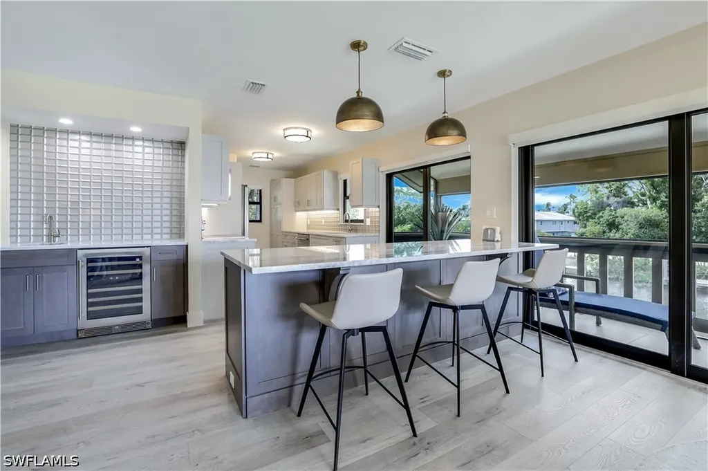 1390 Chesapeake Avenue Naples FL 34102