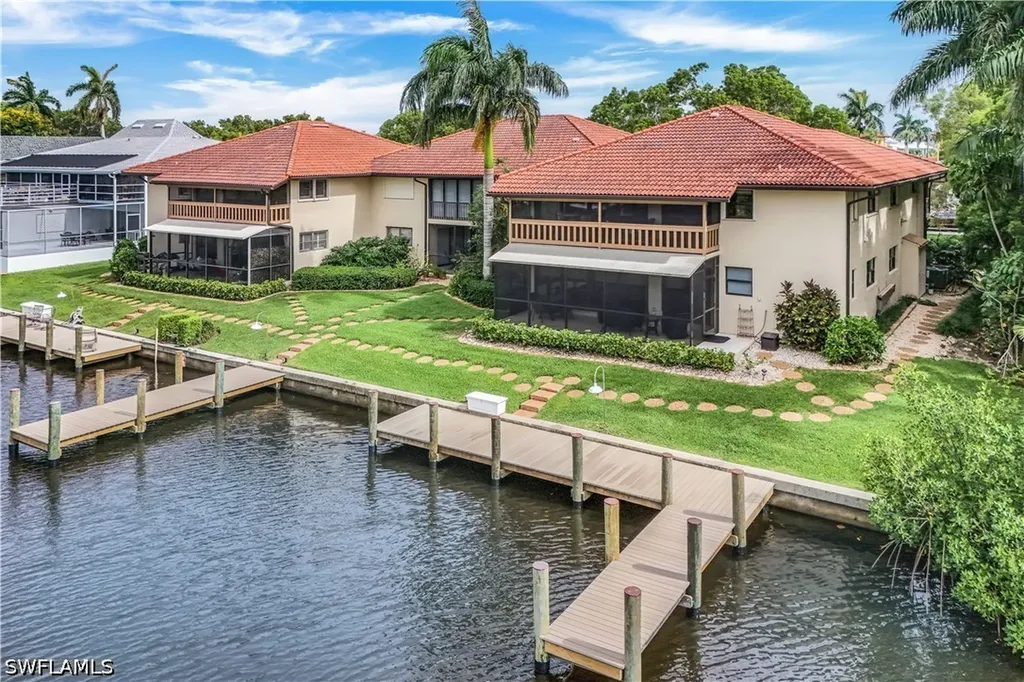 1390 Chesapeake Avenue Naples FL 34102