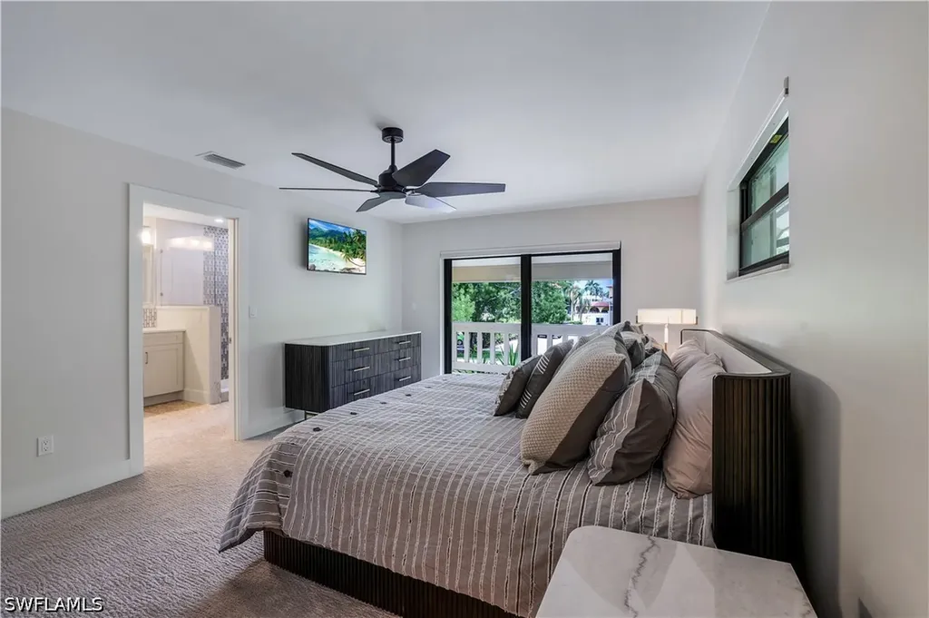 1390 Chesapeake Avenue Naples FL 34102