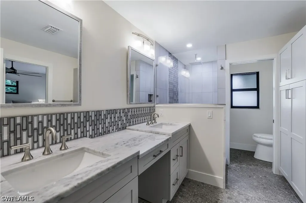 1390 Chesapeake Avenue Naples FL 34102