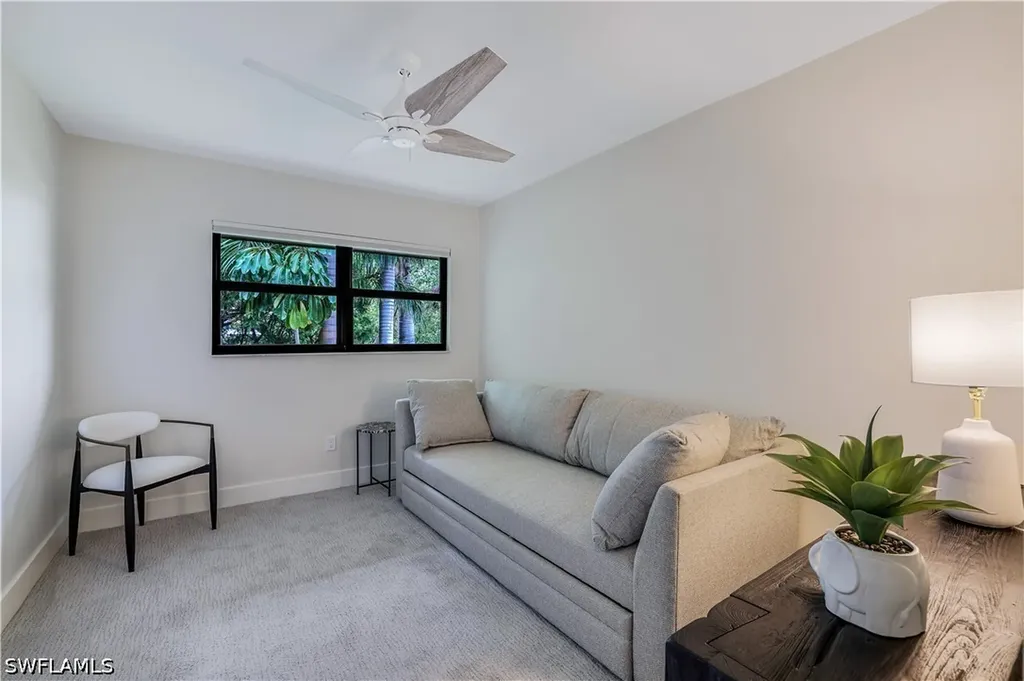 1390 Chesapeake Avenue Naples FL 34102