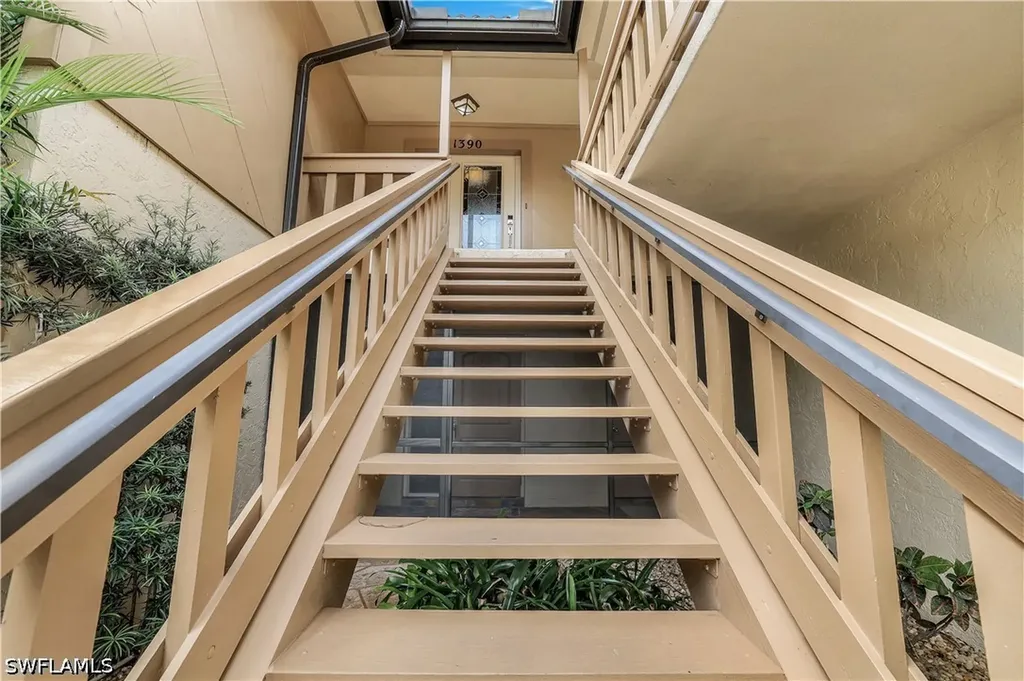 1390 Chesapeake Avenue Naples FL 34102