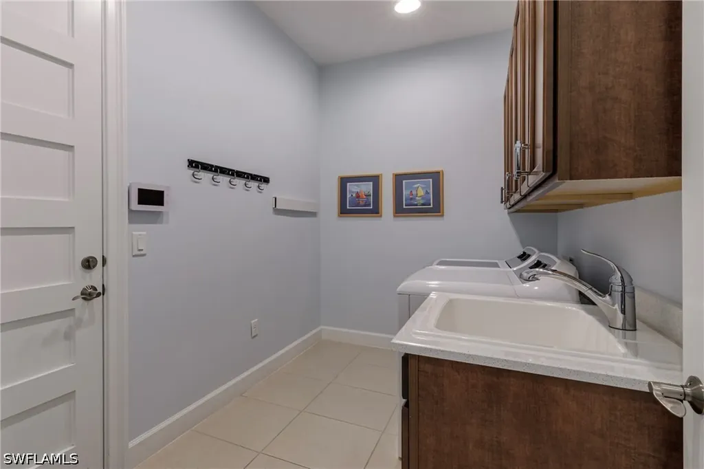 5906 Haiti Drive Naples FL 34113