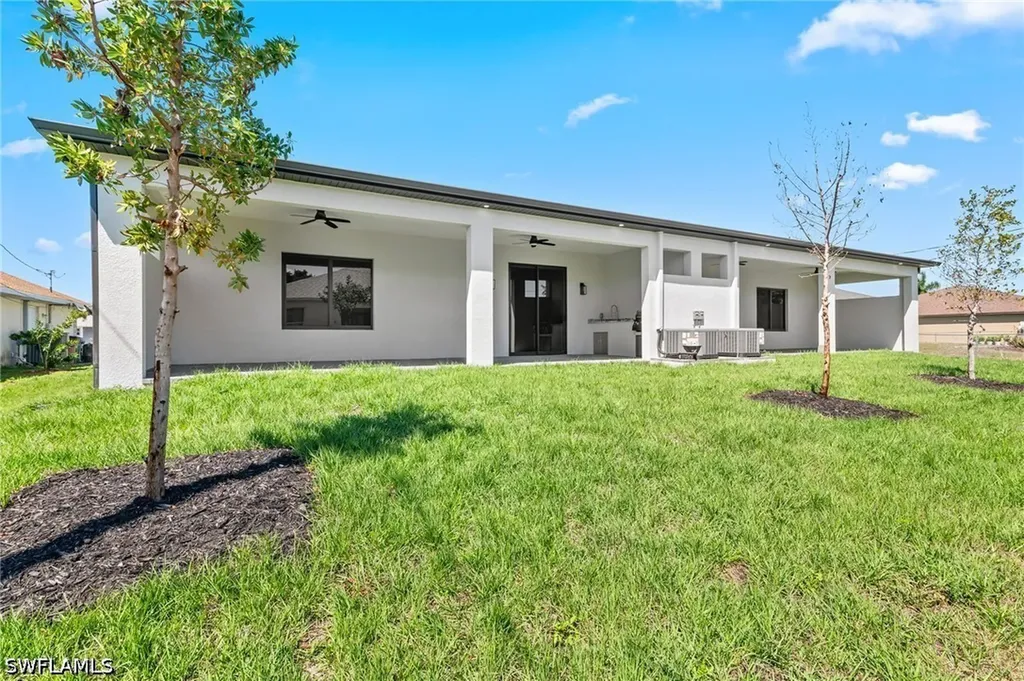4623 SW 9th Avenue Cape Coral FL 33914