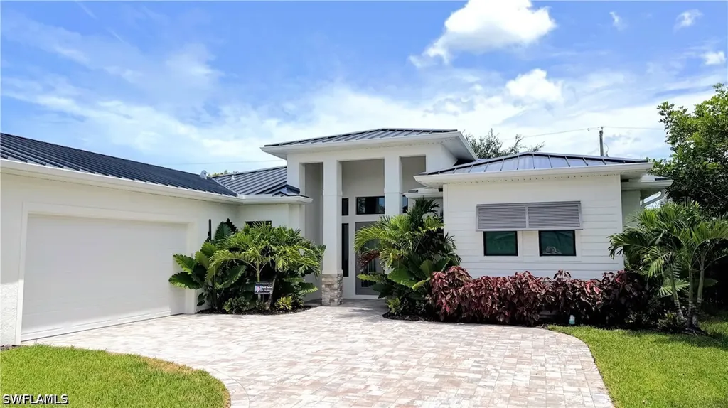 1257 22nd Avenue N Naples FL 34103