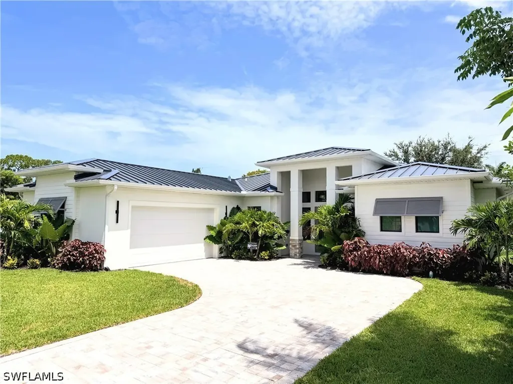 1257 22nd Avenue N Naples FL 34103