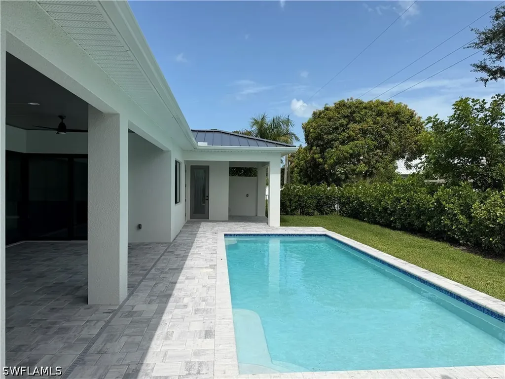 1257 22nd Avenue N Naples FL 34103