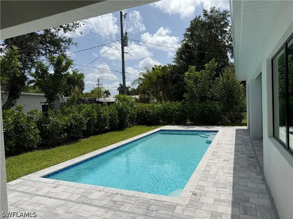 1257 22nd Avenue N Naples FL 34103