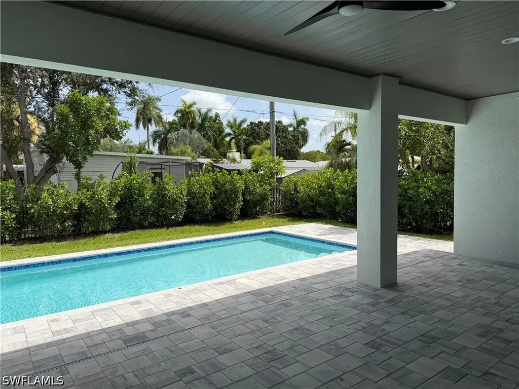 1257 22nd Avenue N Naples FL 34103