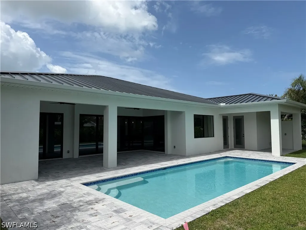 1257 22nd Avenue N Naples FL 34103