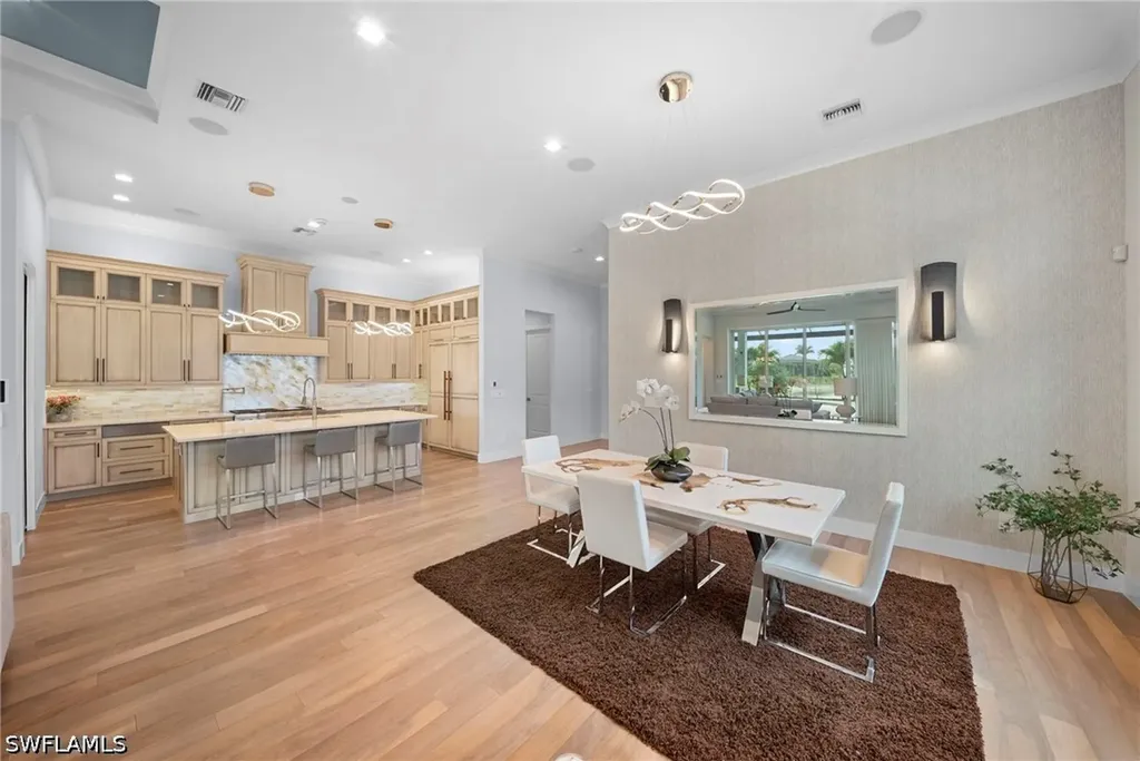 3721 Sapphire Cove Circle Naples FL 34114
