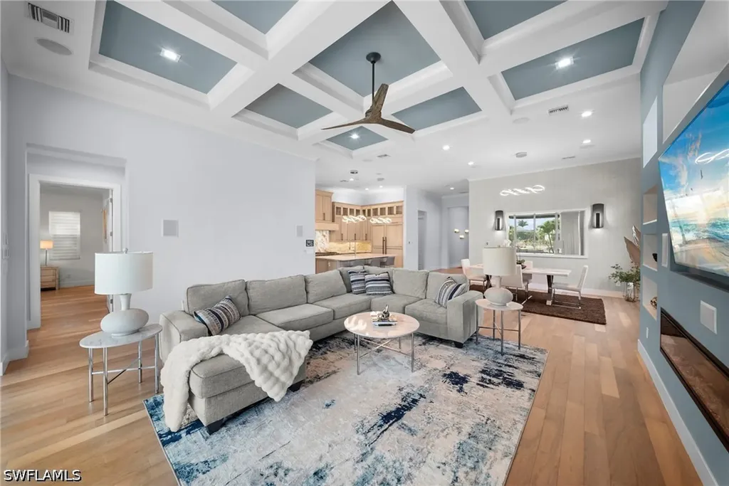 3721 Sapphire Cove Circle Naples FL 34114