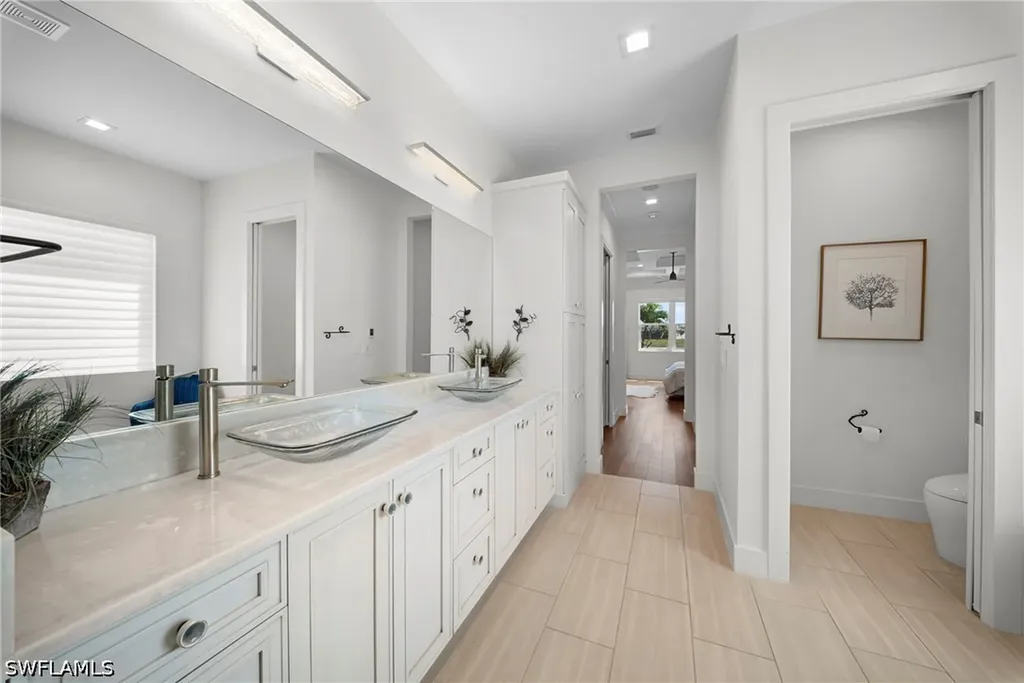 3721 Sapphire Cove Circle Naples FL 34114