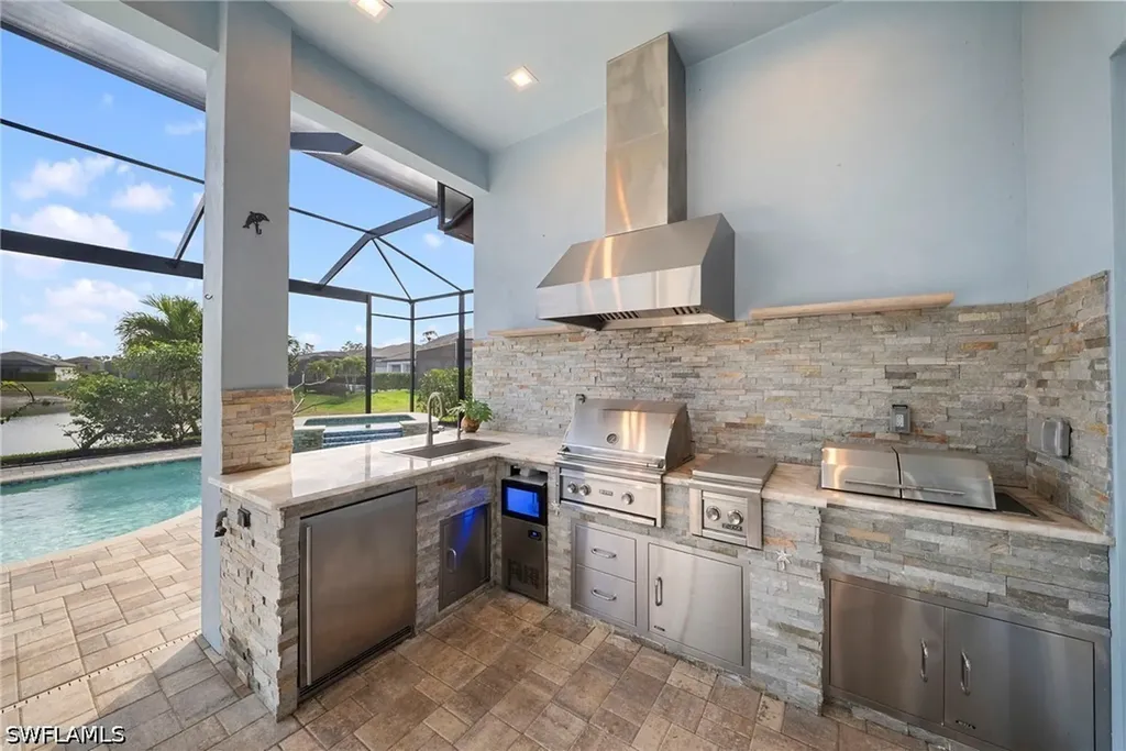 3721 Sapphire Cove Circle Naples FL 34114