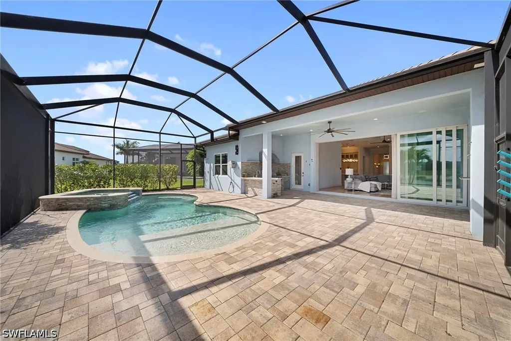 3721 Sapphire Cove Circle Naples FL 34114