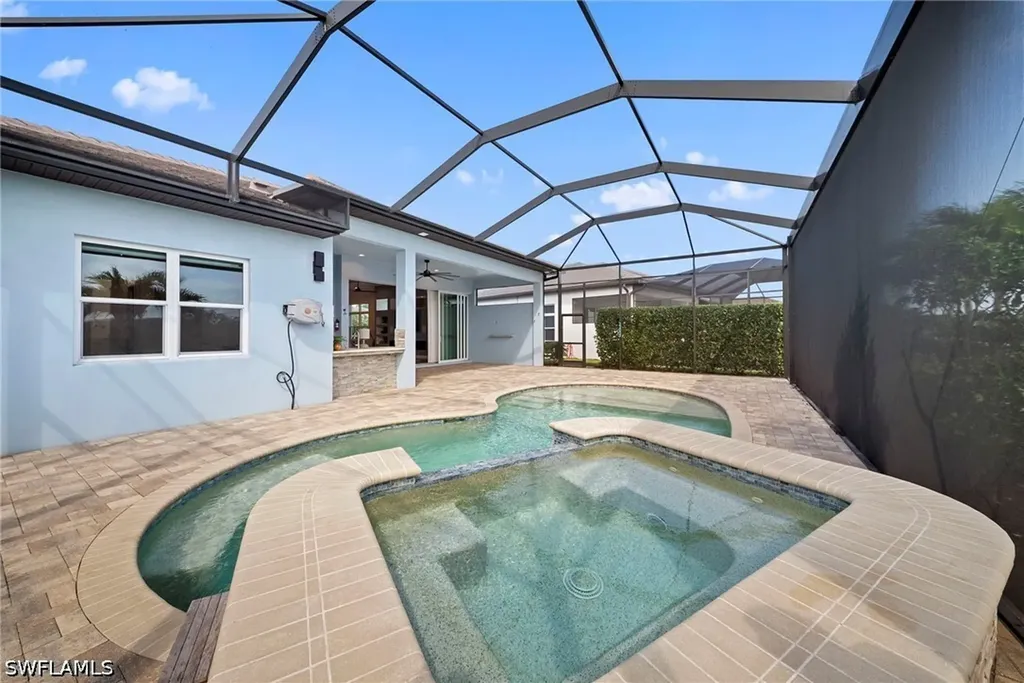 3721 Sapphire Cove Circle Naples FL 34114