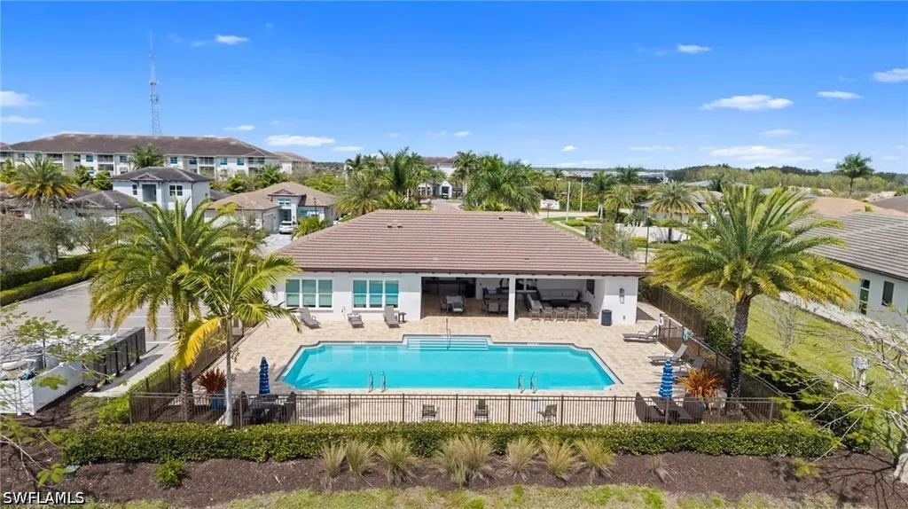 3721 Sapphire Cove Circle Naples FL 34114
